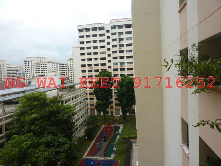 Blk 579 Hougang Avenue 4 (Hougang), HDB Executive #135138282
